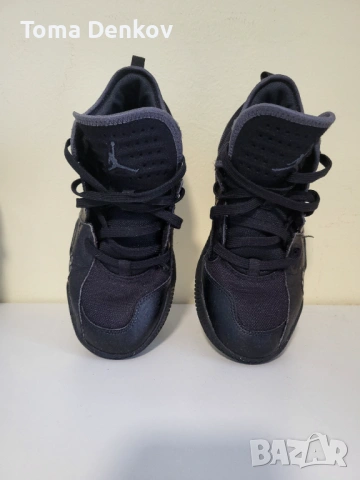 Обувки Jordan!