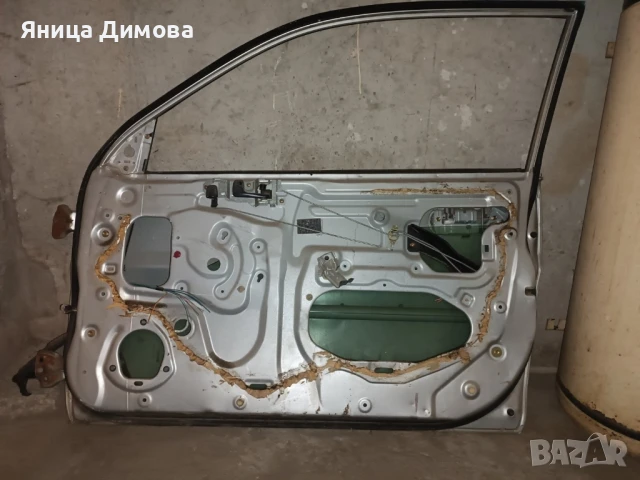 предна дясна врата за Honda HRV, снимка 2 - Части - 50720434