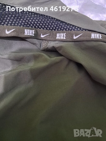 Продавам ветровка на Nike Намалям за сериозни, снимка 5 - Спортни дрехи, екипи - 52674334