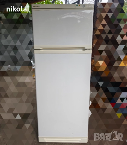 Хладилник с фризер Beko