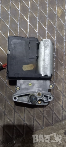 Ел. мотор шибедах VW Passat B5, снимка 3 - Части - 51686537