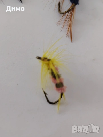 4бр.мухи в кутийка за риболов естествени, снимка 3 - Стръв и захранки - 53093609