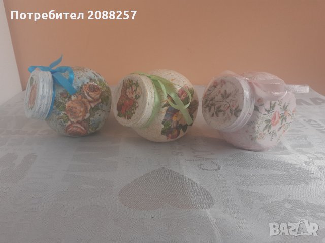 Комплект ръчно декорирани бурканчета за подправки с декупаж, снимка 2 - Декорация за дома - 24562462