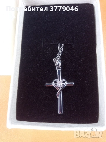 Колие с кръстче , снимка 4 - Колиета, медальони, синджири - 51811295