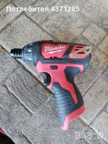 Milwaukee M12 винтоверт със скорост, снимка 1