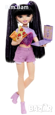 Оригинална кукла Barbie Dream Besties - Renee с 11 видео аксесоара, снимка 2 - Кукли - 50819590