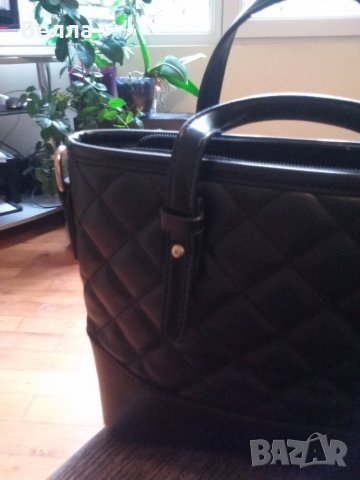 Много красива чанта, снимка 2 - Чанти - 27270800