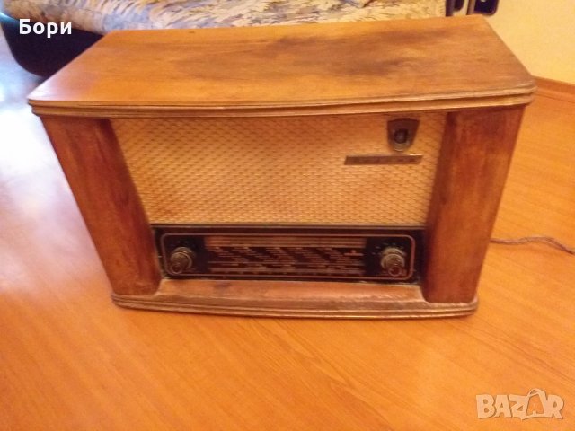 Радио РОДИНА 1956г., снимка 1 - Радиокасетофони, транзистори - 26558701