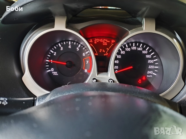 Nissan Juke 1.6 LPG, снимка 11 - Автомобили и джипове - 52954486