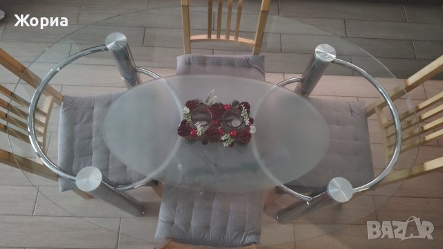 Трапезна/холна маса за хранене от стъкло