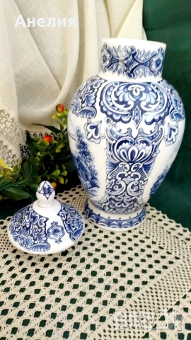 Ваза с капак от Холандия (Делфтска керамика), снимка 2 - Вази - 51257313