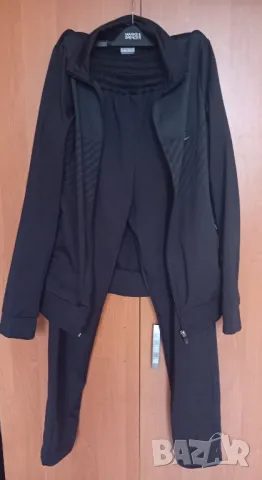 Спортен екип /анцунг Nike, снимка 2 - Спортни дрехи, екипи - 49504051