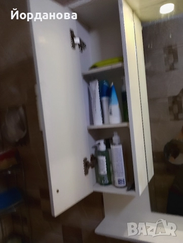 PVC горен шкаф с огледало за баня, снимка 2 - Шкафове - 52917919