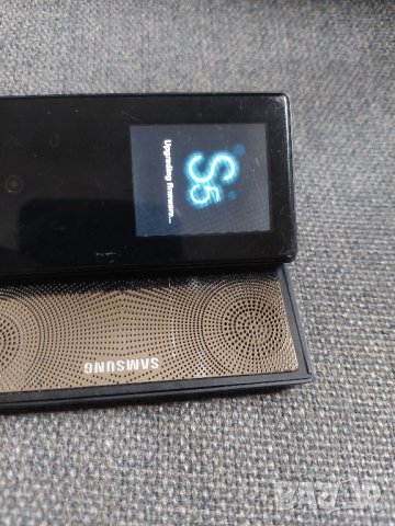 Музикален плеър Samsung YP-S5, снимка 2 - MP3 и MP4 плеъри - 43281081