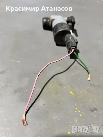 Помпичка чистачки за Рено Пежо.8200194414, снимка 2 - Части - 47945998