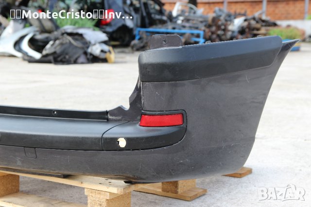 Задна броня Peugeot 807 (2002-2011г.) Пежо 807 с отвори за парктроник, снимка 4 - Части - 33124007