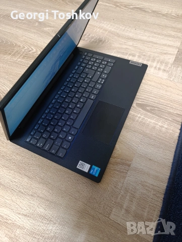 лаптоп Lenovo ideapad v15, снимка 3 - Лаптопи за дома - 53137797