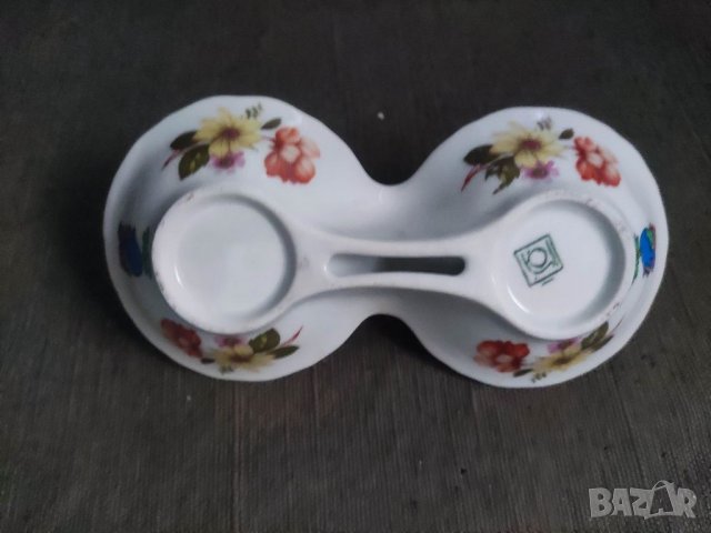 Продавам порцеланова Солница с позлата , цветя, петле, снимка 2 - Други - 38656612
