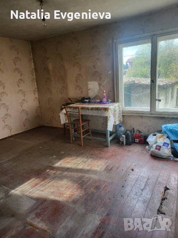 Двуетажна къща, с Драгичево , снимка 12 - Къщи - 43882025