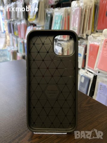 Apple iPhone 13 Carbon Fiber силиконов Калъф / Кейс, снимка 4 - Калъфи, кейсове - 43213109