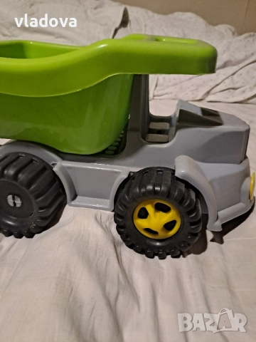 Детски камион, снимка 2 - Коли, камиони, мотори, писти - 51599079
