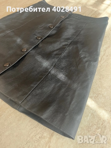 Кожена пола H&M, снимка 3 - Поли - 52105241