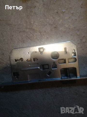 Продавам брава с дръжки за входна и интериорна врата, снимка 2 - Дограми - 37705118