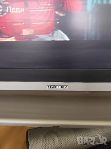 LCD телевизор HYUNDAI 32 инча, снимка 3 - Телевизори - 52633156