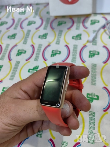 Смарт гривна HUAWEI BAND 6 AMBER SUNRISE , снимка 2 - Huawei - 52611215