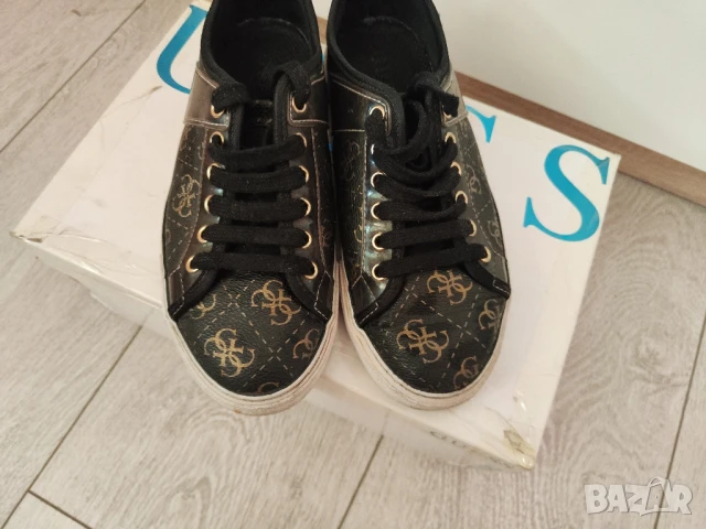 Оригинални черни маратонки кецове Guess В отлично състояние. 36 номер. С кутията. , снимка 9 - Кецове - 50924804