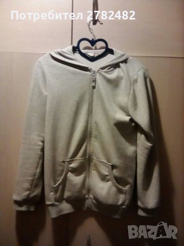 Две дамски дънкита, суитчер, снимка 3 - Дънки - 37980186