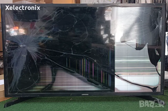 Samsung UE32J500AW с повредена матрица, снимка 1