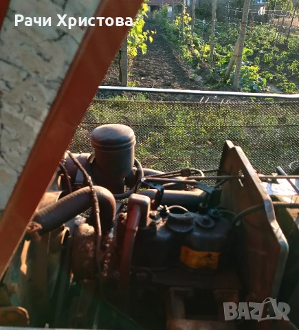 Продавам трактор Kubota b7000 с плуг