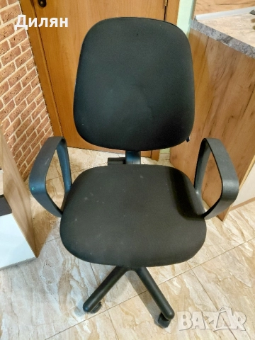 Офис стол за бюро, снимка 4 - Работни маси и бюра - 52527813