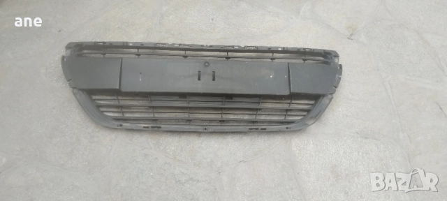предна броня и решетка пежо208, снимка 12 - Части - 51923090