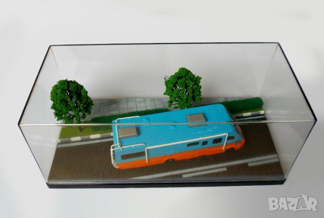 Каравана 1:43 Fleetwood Bounder 1986 на Greenlight. НОВА., снимка 2 - Колекции - 37630374