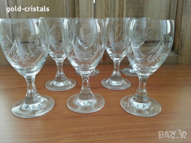 Ретро стъклени чаши гравирани , снимка 1 - Антикварни и старинни предмети - 33126866