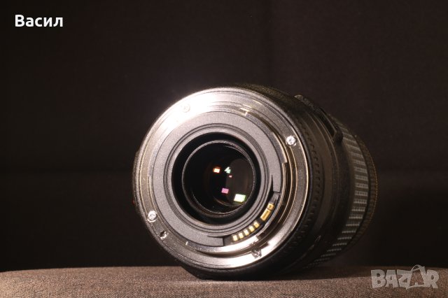 Canon EF 70-300mm f/4-5.6 IS USM, снимка 8 - Обективи и филтри - 43416084