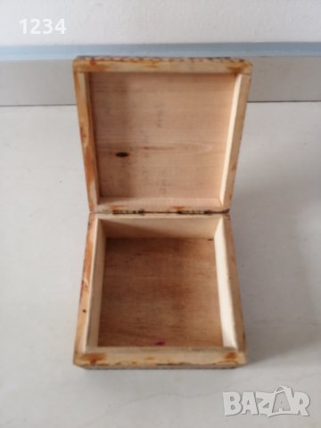 Дървена кутия 11.5 х 11.5 h 5 см. , снимка 4 - Други стоки за дома - 39153202