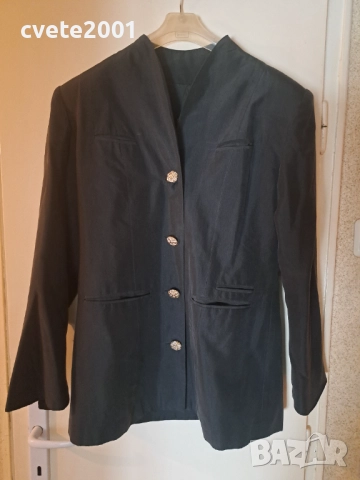 Дамски сака, снимка 9 - Сака - 52107619