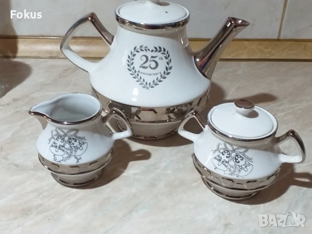 Английски порцелан сет за чай със сребърен кант, снимка 2 - Антикварни и старинни предмети - 43504569