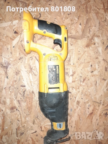 Саблен трион Dewalt , снимка 2 - Други инструменти - 51931974