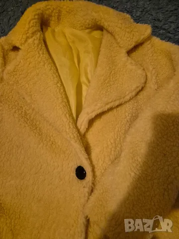 жълто палтенце, снимка 2 - Палта, манта - 48682342