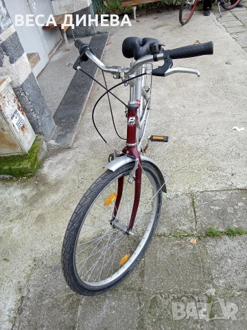 продавам дамски велосипед 26 цола
