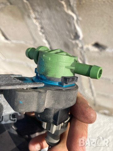 Magnit ventil w203 kompressor 0004703293 бензин магнит вентил, снимка 2 - Части - 43485437