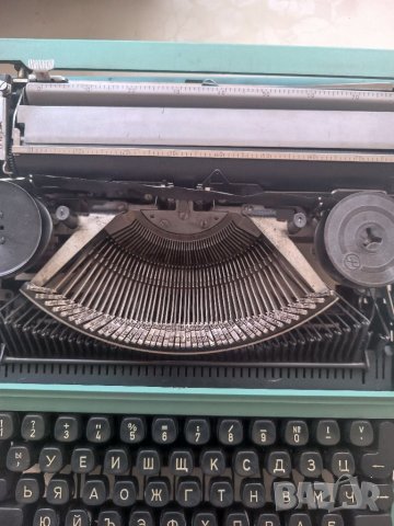 Стара пишеща машина , снимка 4 - Антикварни и старинни предмети - 40148694