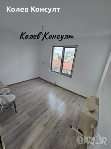 Продавам апартамент в гр. Хасково, кв. Учишищни, снимка 11 - Апартаменти - 51909333