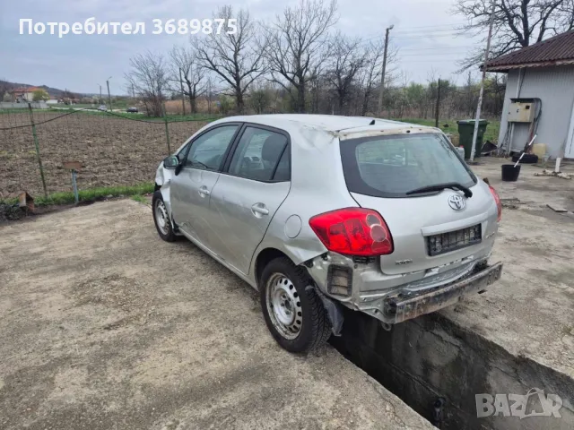Тойота аурис 1,6 vvt-I 124кс, снимка 2 - Автомобили и джипове - 49705859
