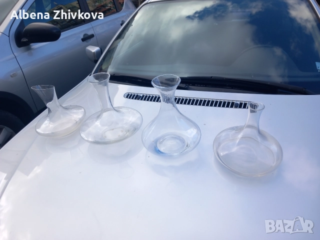 четри сомелиерски съда за дегустация на вино