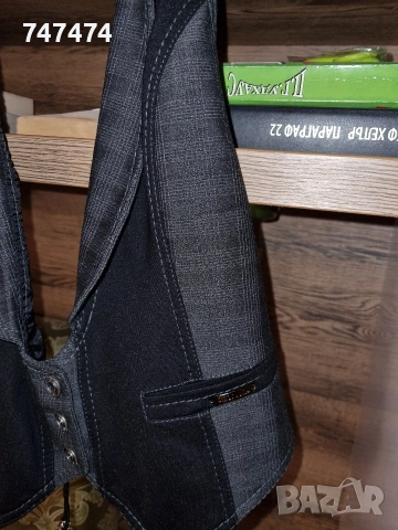 Елек Junona ХЛ, снимка 2 - Корсети, бюстиета, топове - 53084379